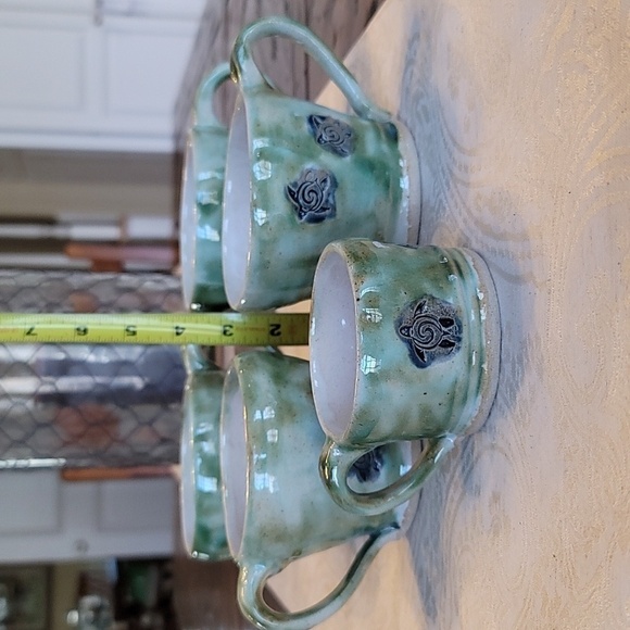 Studio Art Pottery Handmade Mug Set - Green Turtles - 5 Pieces - Picture 14 of 14